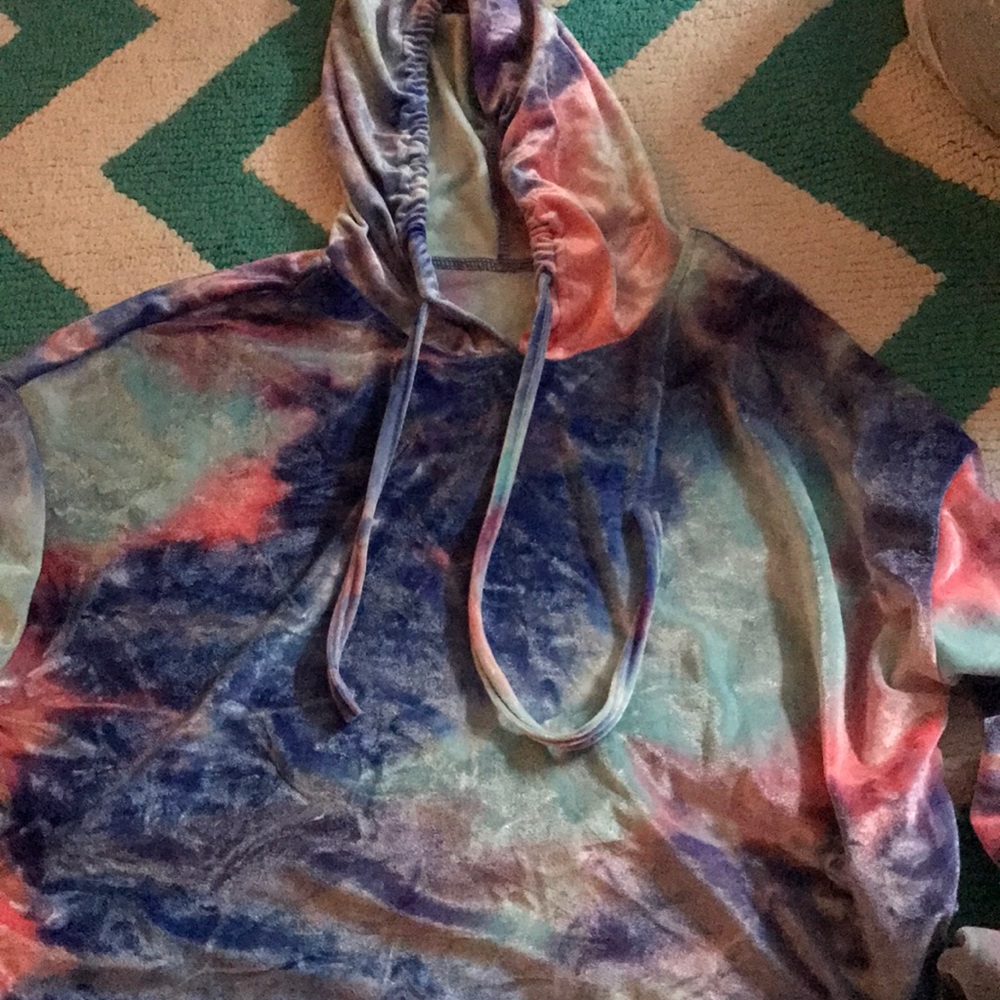 crop top hoodie